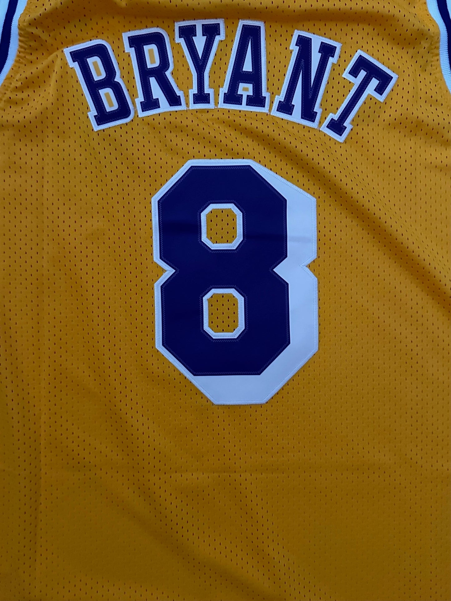 Los Angeles LA Lakers NBA Hardwood Classics Basketball Vest Large Bryant 8 Yellow