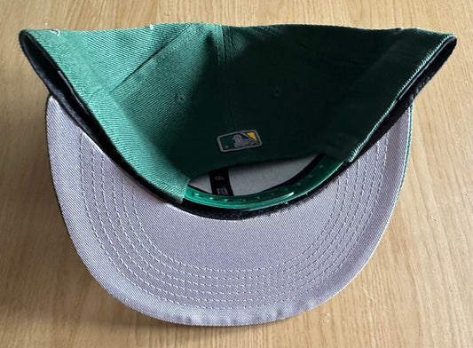 Oakland A's MLB SnapBack Baseball Cap Multicolour New With Sitcker