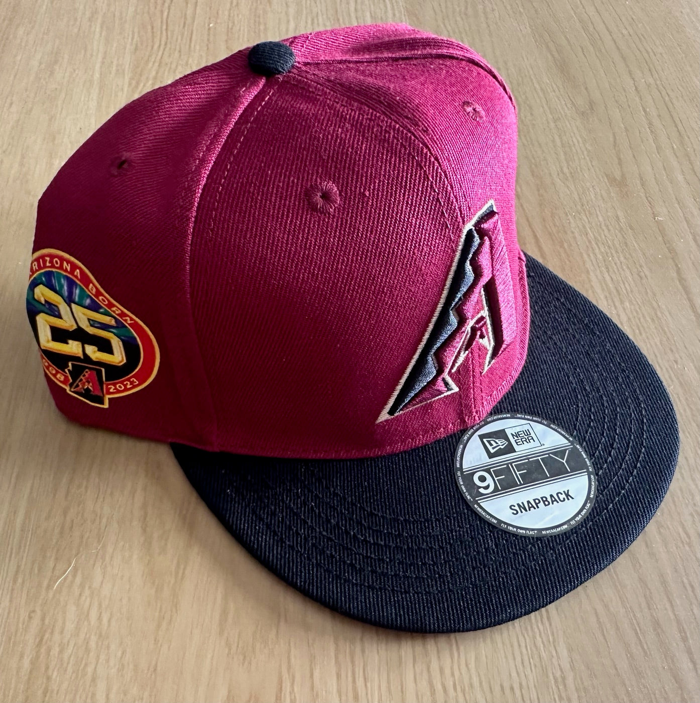 Arizona Diamondbacks MLB SnapBack Baseball Cap Multicolour New With Sitcker