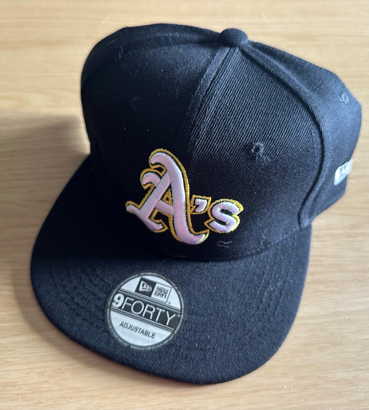 Oakland A's Athletics MLB SnapBack Baseball Cap Multicolour New With Sticker
