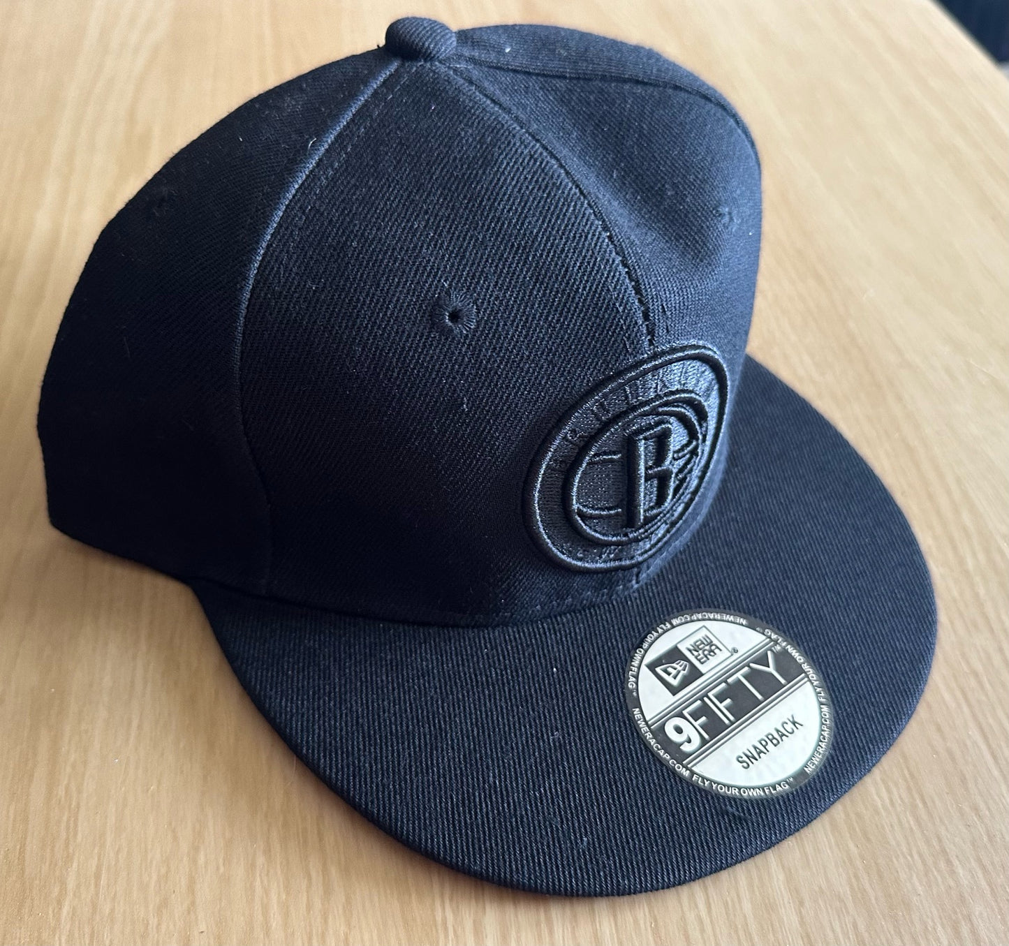 Brooklyn Nets NBA SnapBack Baseball Cap Multicolour New With Sticker