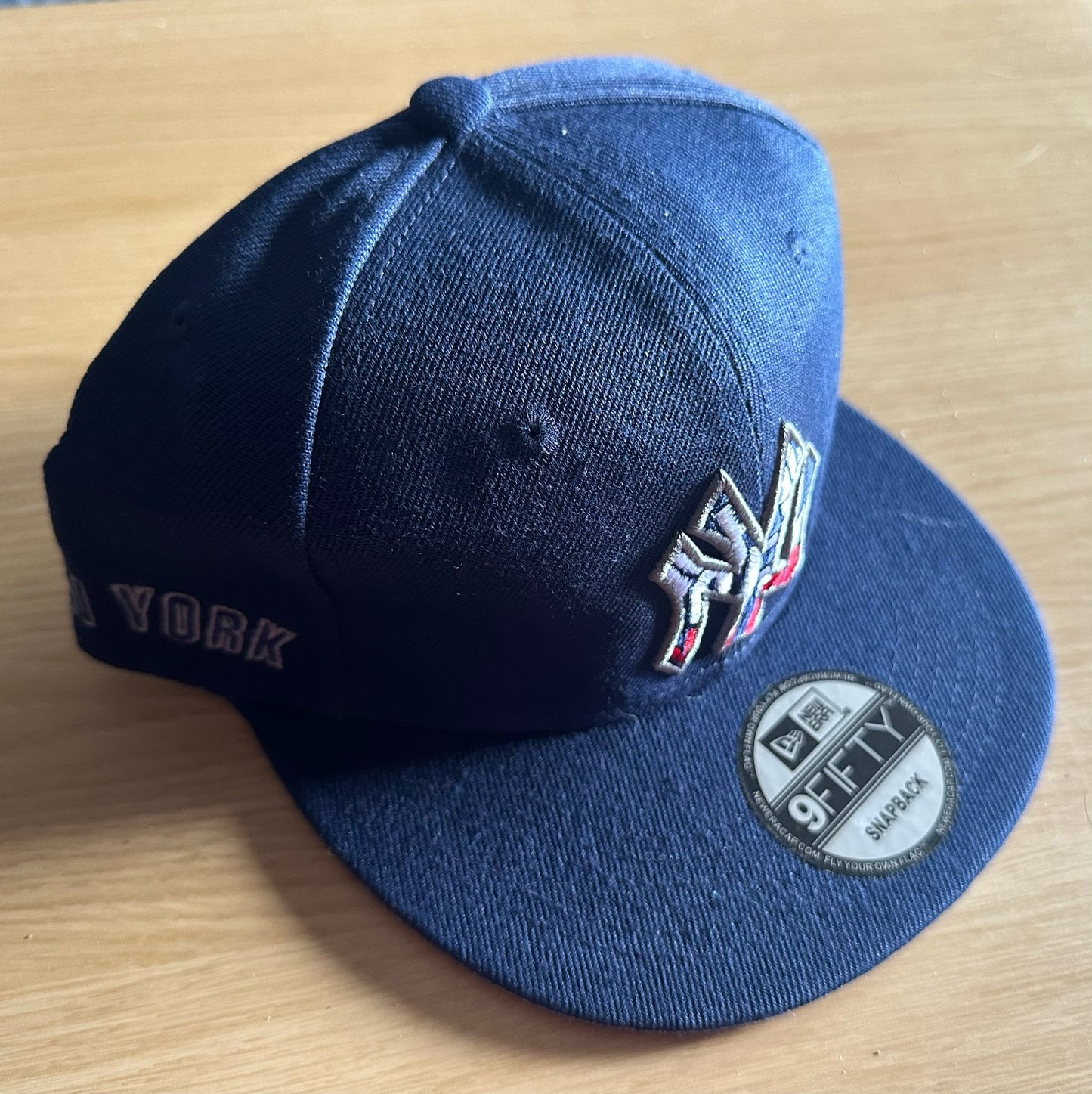 New York Yankees MLB SnapBack Baseball Cap Multicolour New With Sticker