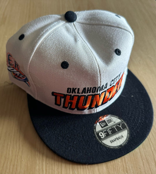 Oklahoma OKC City Thunder NBA SnapBack Baseball Cap Multicolour New With Sticker