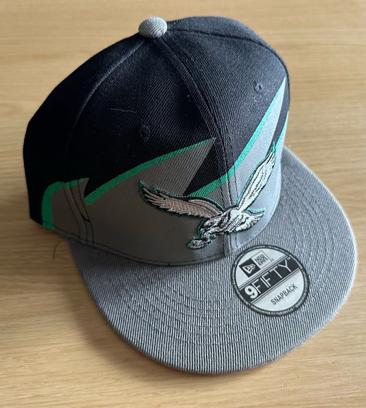 Philadelphia Eagles  NFL 2 Tone SnapBack Baseball Cap Multicolour New With Sticker