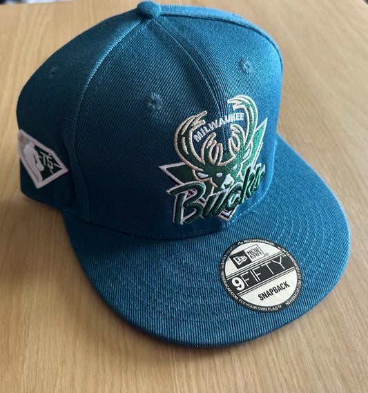 Milwaukee Bucks NBA SnapBack Baseball Cap Multicolour New With Sticker