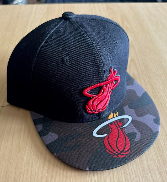 Miami Heat NBA SnapBack Baseball Cap Multicolour New With Sticker