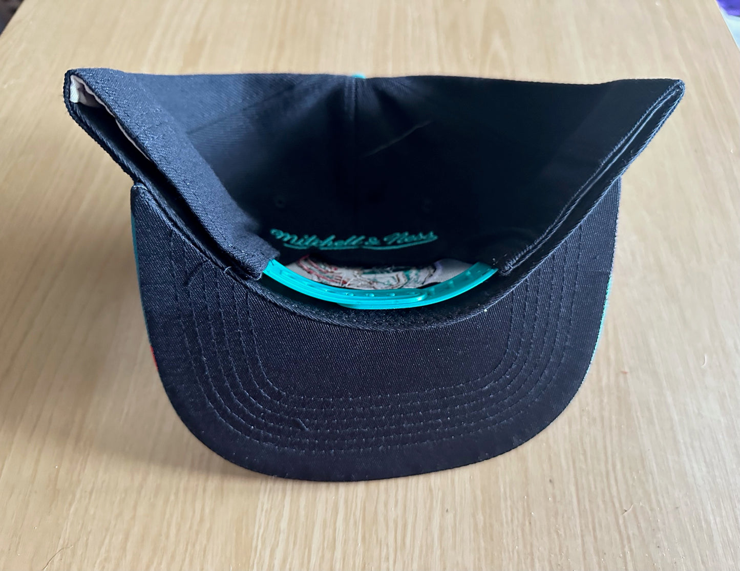 Memphis Grizzlies NBA SnapBack Baseball Cap Multicolour New With Sticker