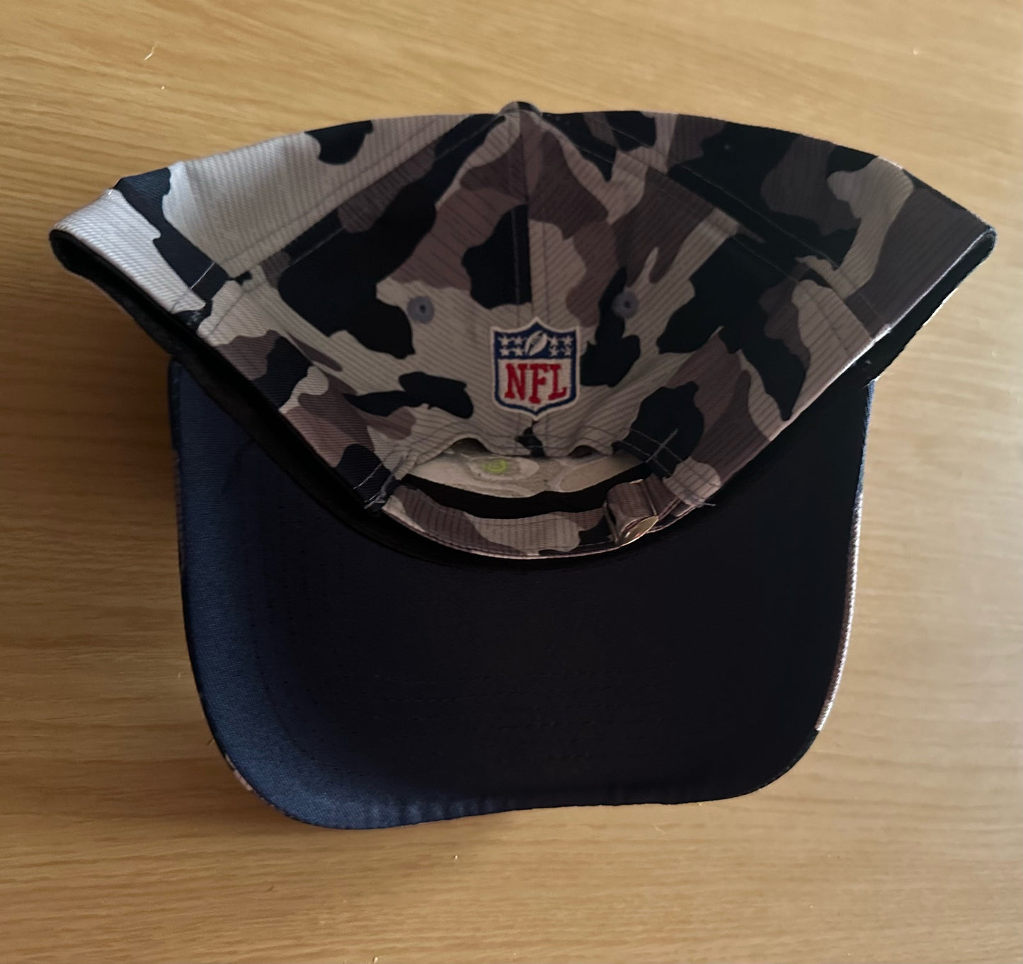 Seattle Seahawks NFL Camo Baseball Cap Multicolour New With Sticker