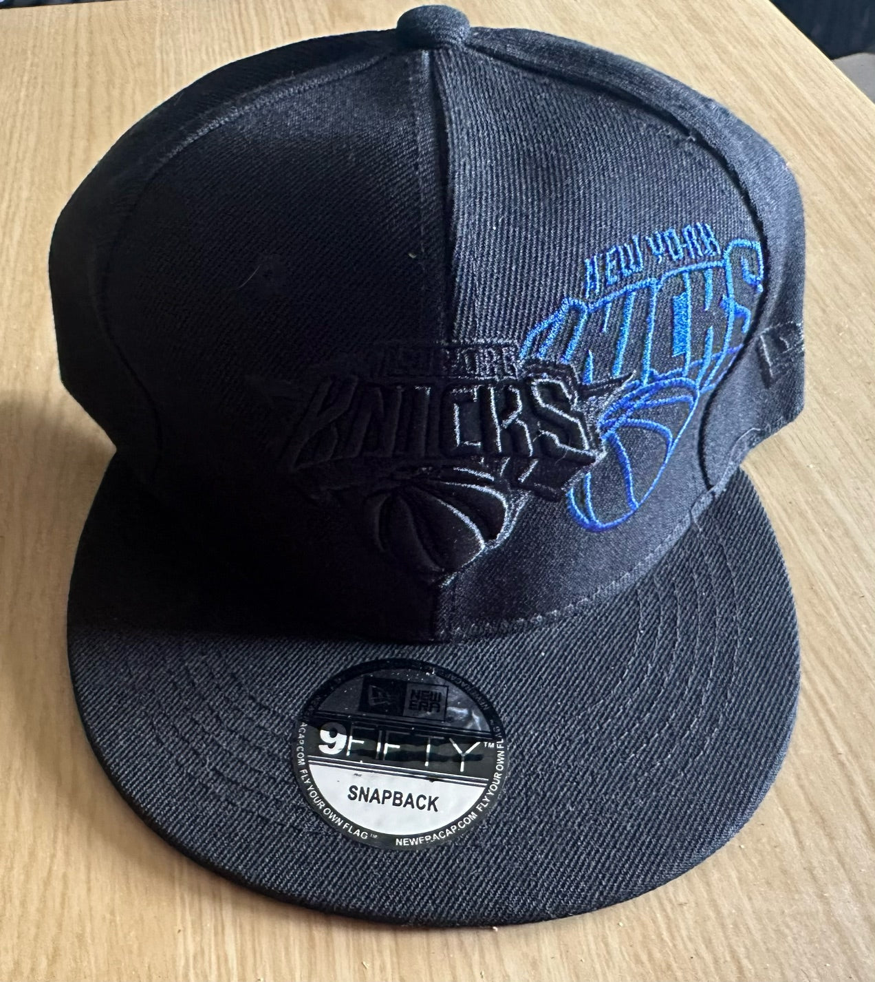 New York Knicks NBA SnapBack Baseball Cap Multicolour New With Sticker