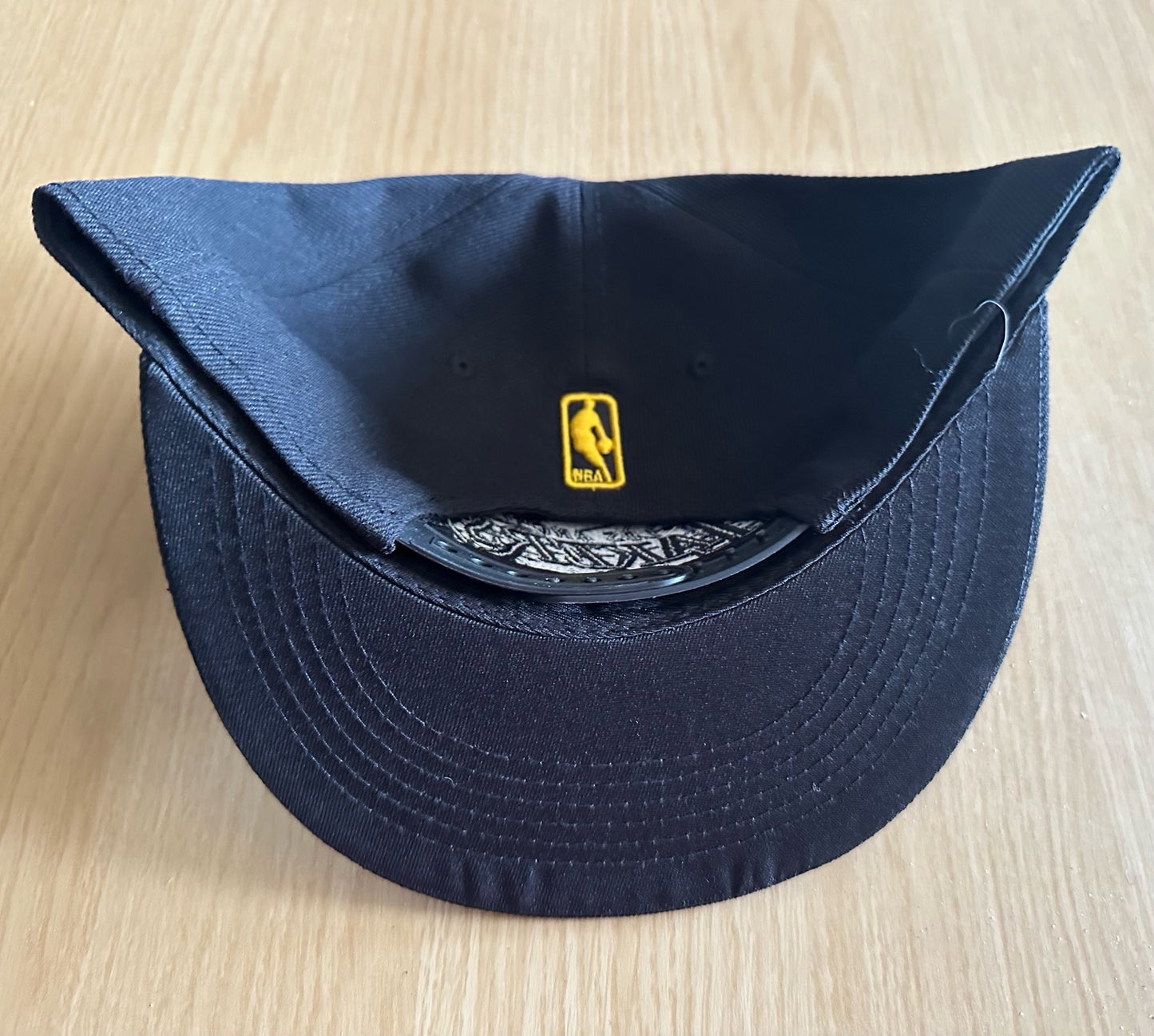 Los Angeles Lakers NBA SnapBack Baseball Cap Multicolour New With Sticker