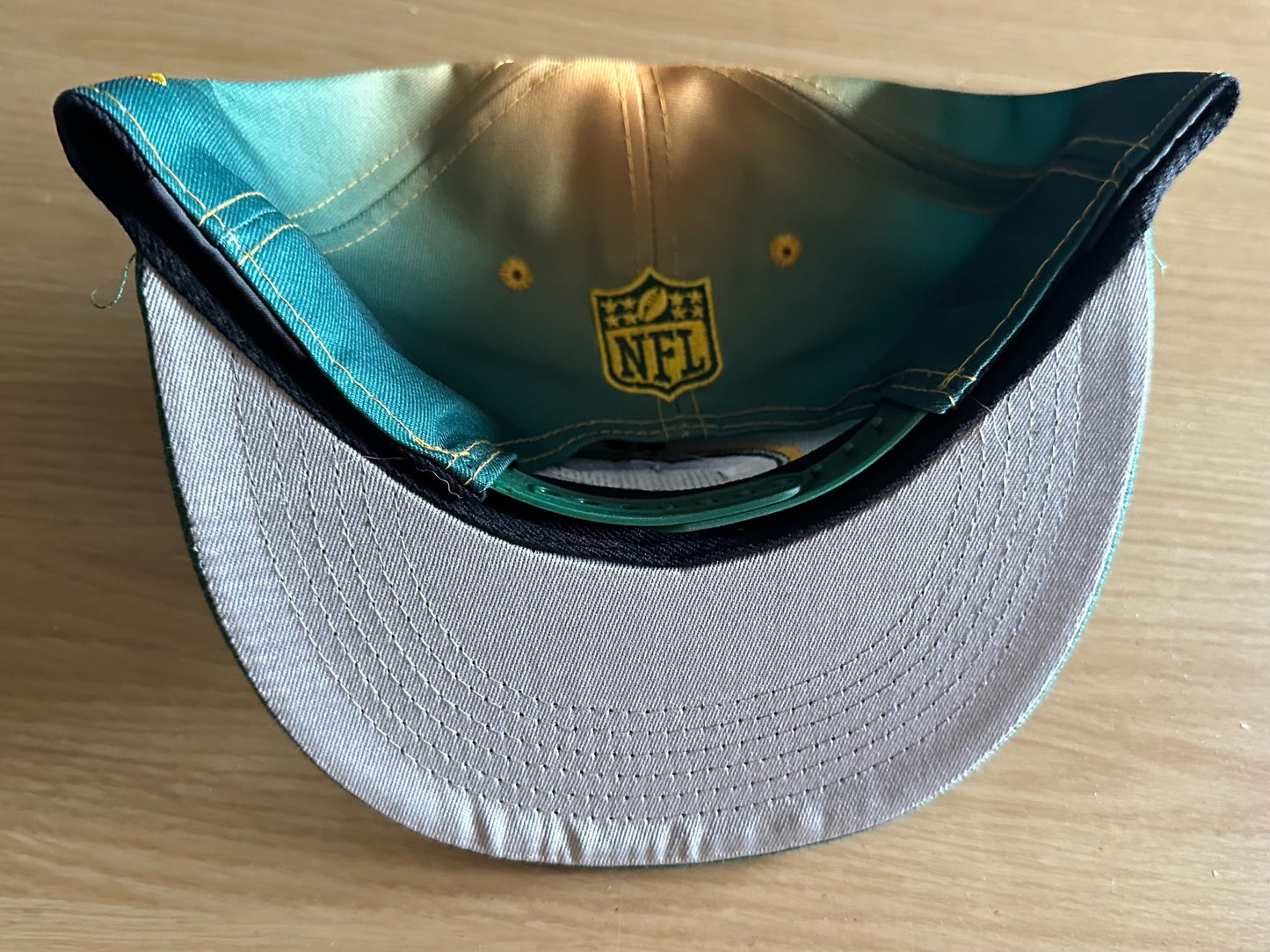 Green Bay Packers NFL SnapBack Baseball Cap Multicolour New With Sticker