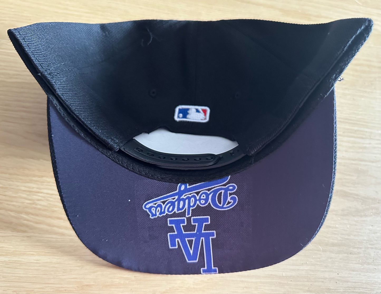 Los Angeles LA Dodgers MLB SnapBack Baseball Cap Multicolour New With Sticker