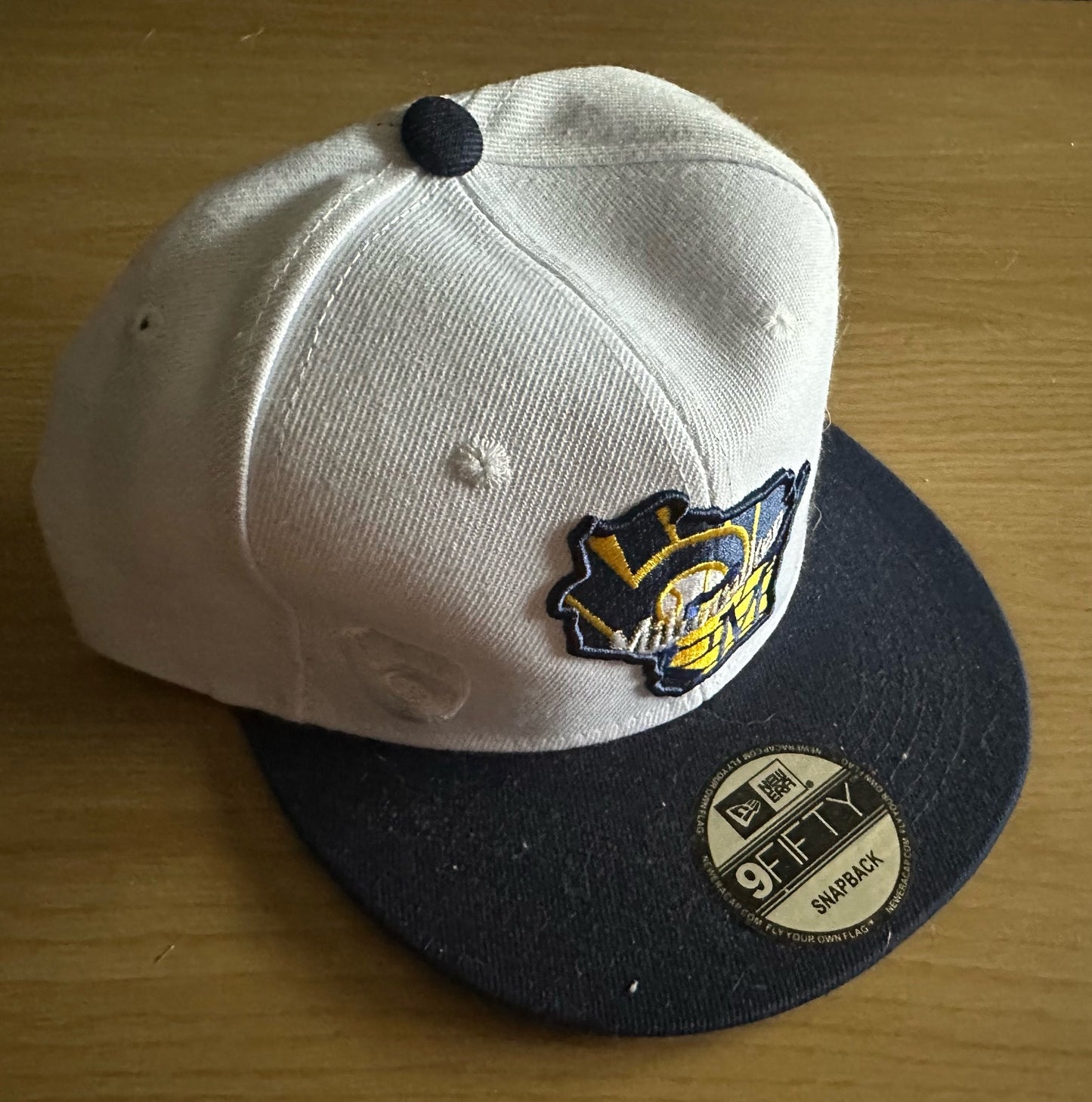 Milwaukee Brewers MLB SnapBack Baseball Cap Multicolour New With Sticker