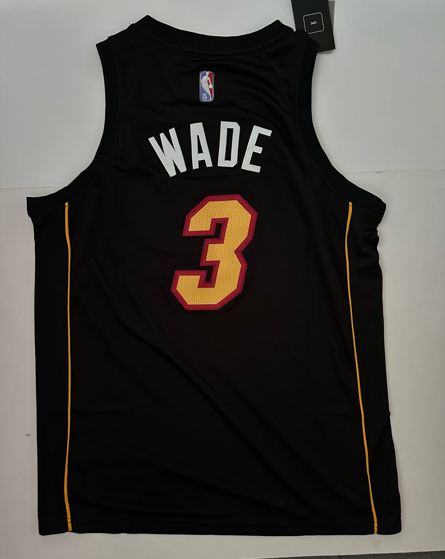 Miami Heat NBA Basketball Vest Large Wade 3 Black