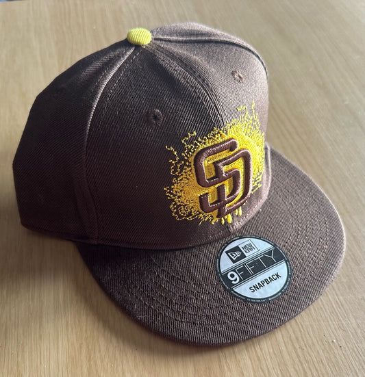 San Diego Padres MLB SnapBack Baseball Cap Multicolour New With Sitcker