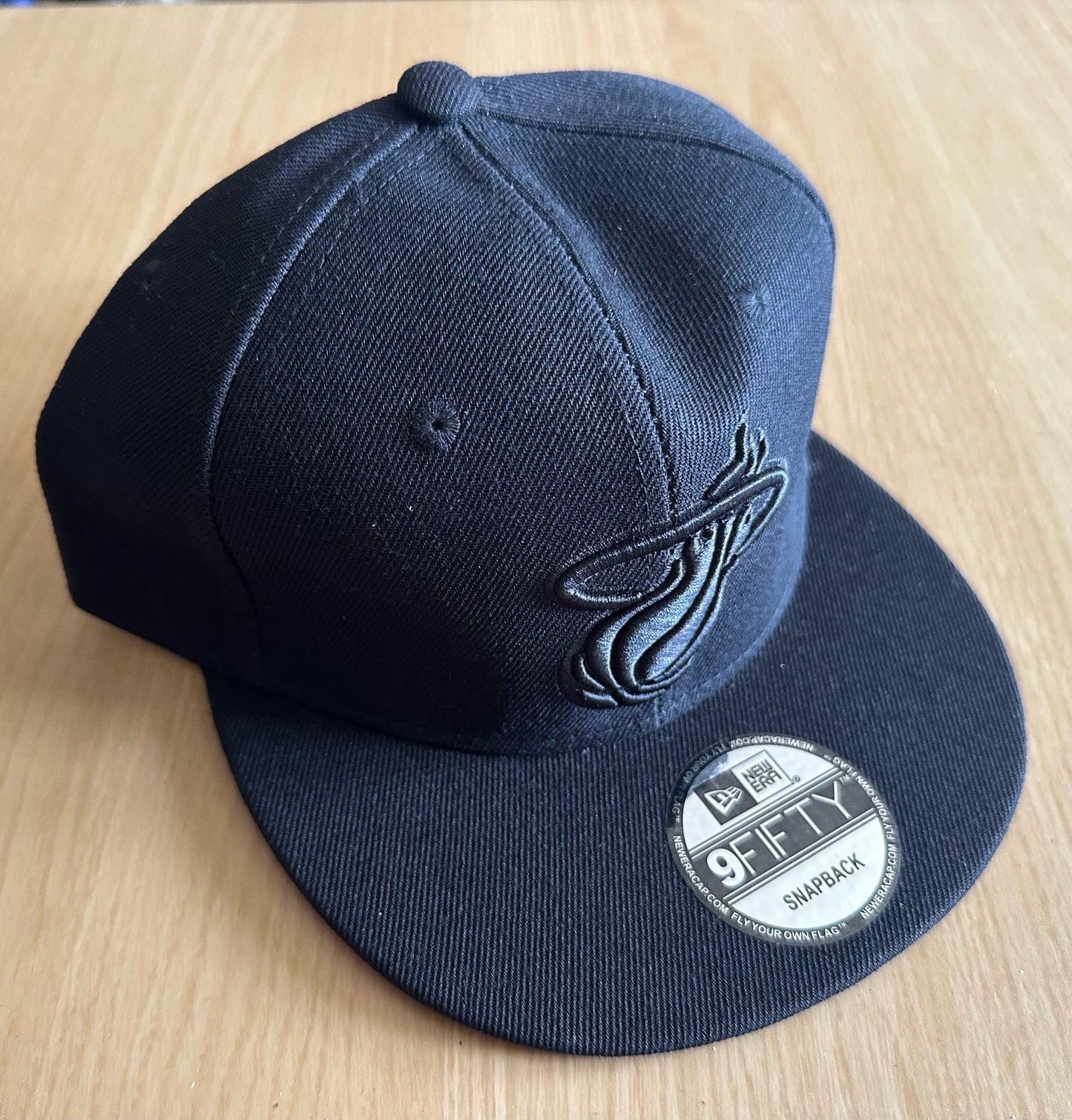 Miami Heat NBA SnapBack Baseball Cap Multicolour New With Sticker