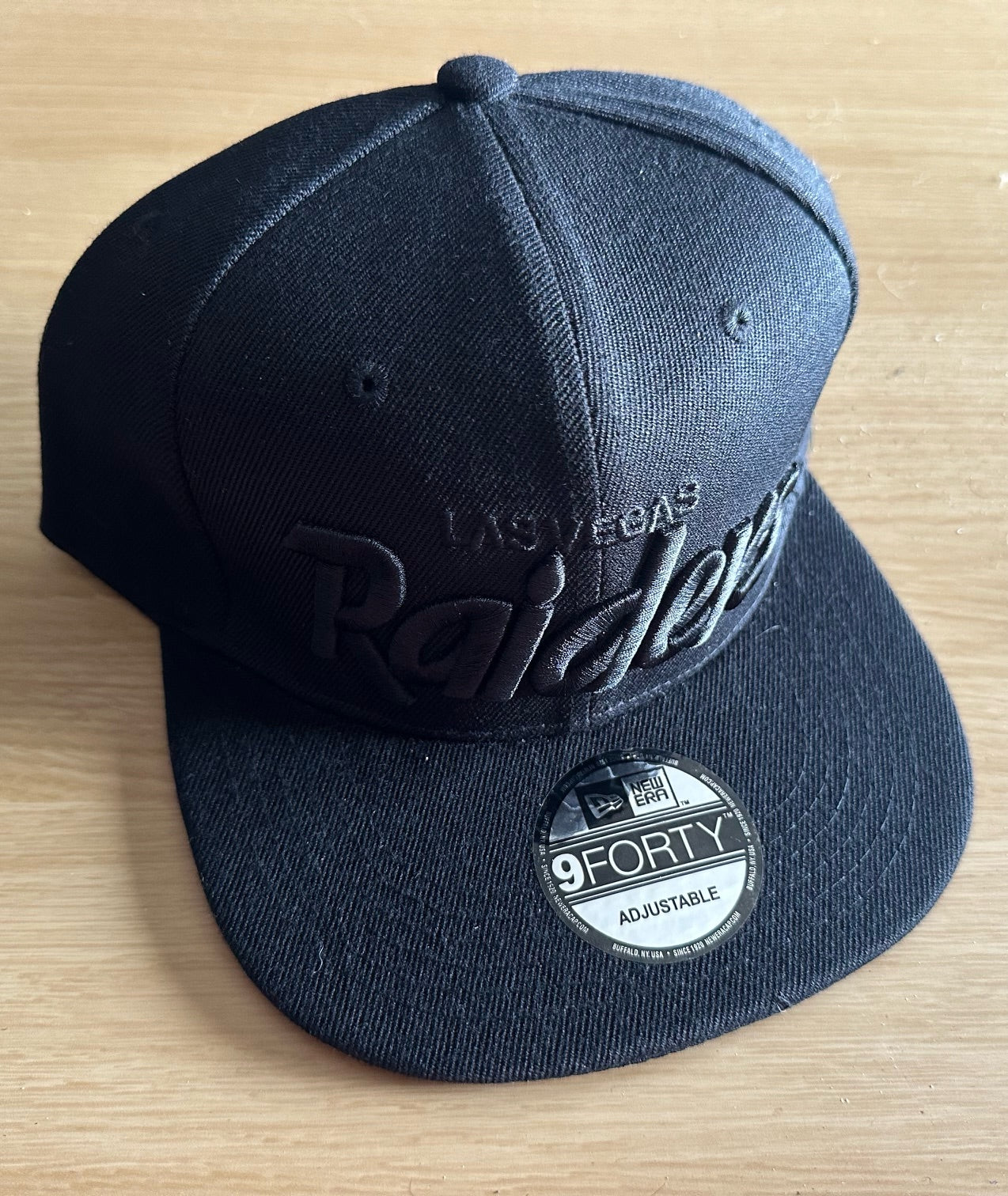 Las Vegas Raiders NFL SnapBack Baseball Cap Multicolour New With Sticker