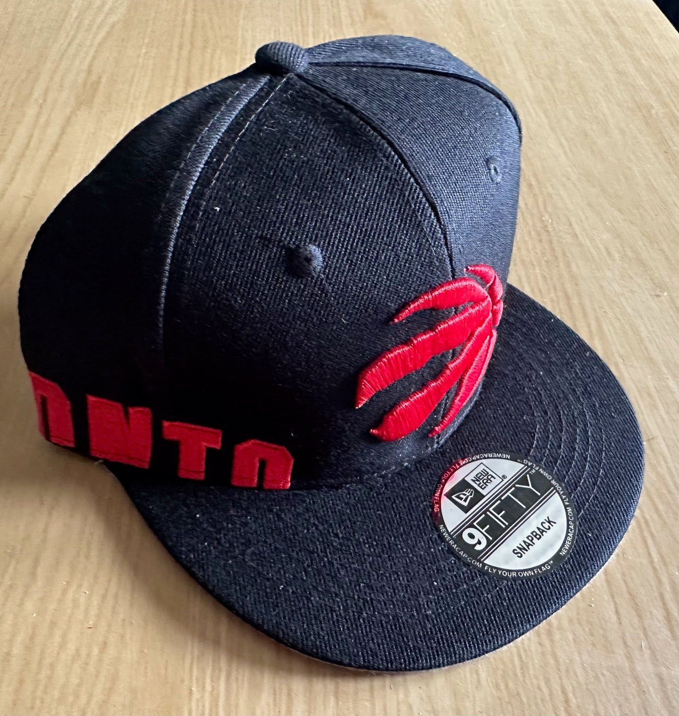 Toronto Raptors NBA SnapBack Baseball Cap Multicolour New With Sticker