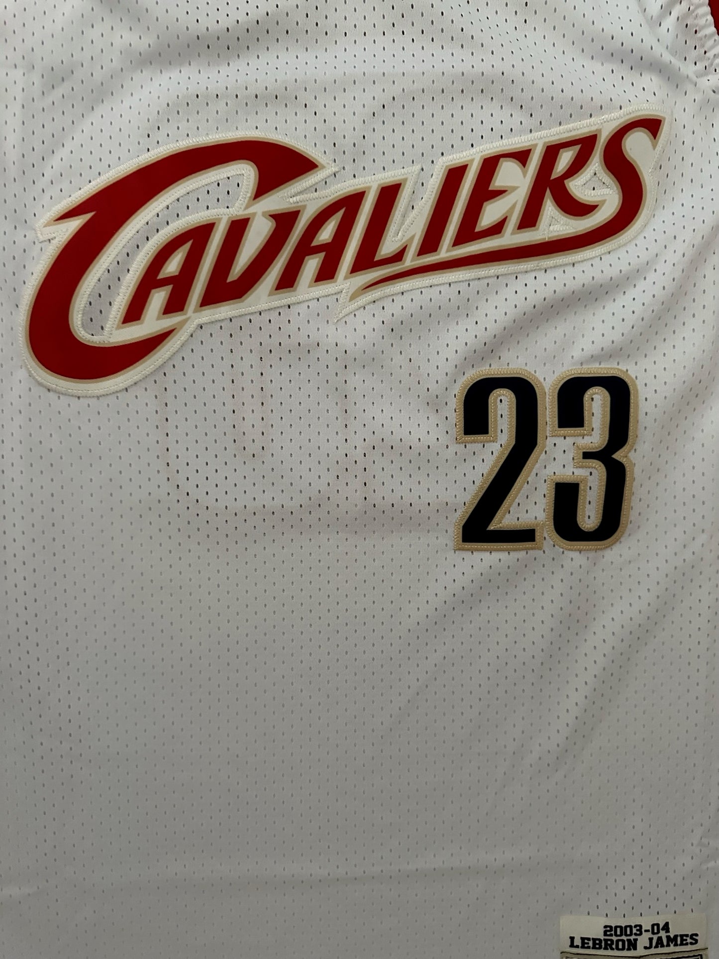 Cleveland Cavaliers NBA Hardwood Classics Basketball Vest Large James 23 White