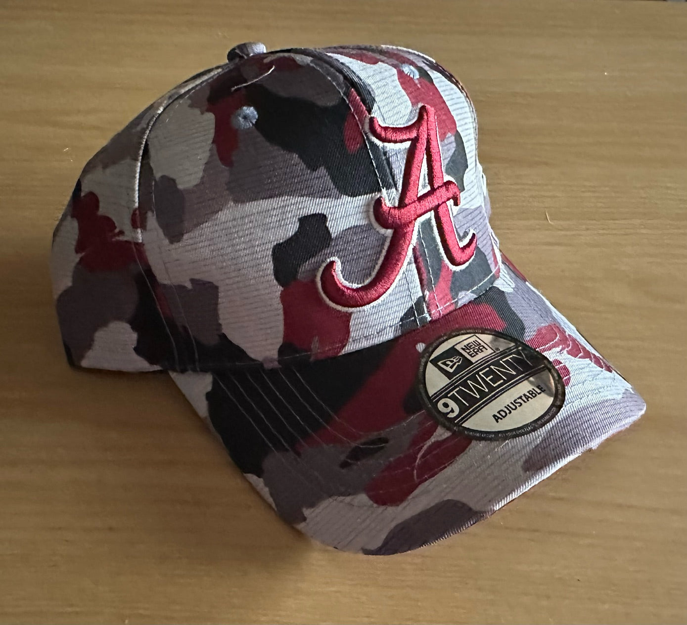 Alabama Crimson Tide NCAA Camo Baseball Cap Multicolour New With Sticker