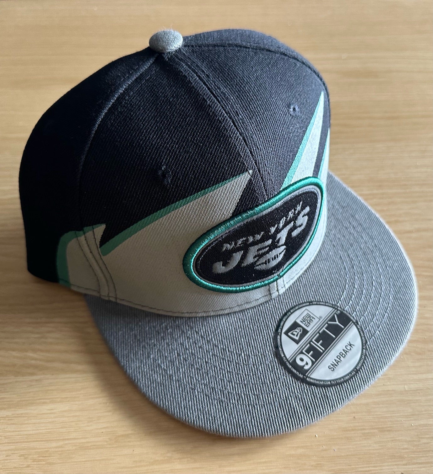 New York Jets  NFL 2 Tone SnapBack Baseball Cap Multicolour New With Sticker