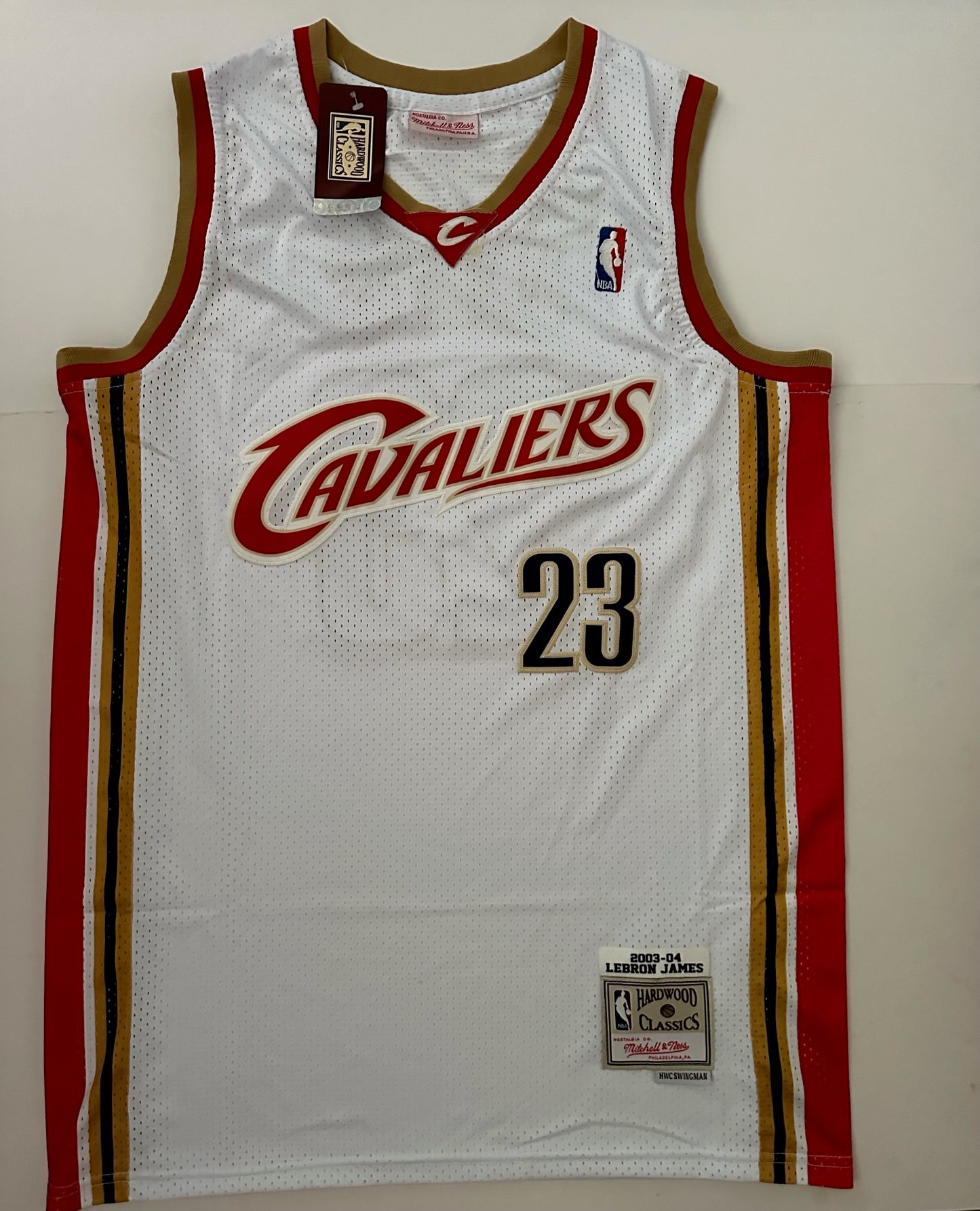 Cleveland Cavaliers NBA Hardwood Classics Basketball Vest Large James 23 White