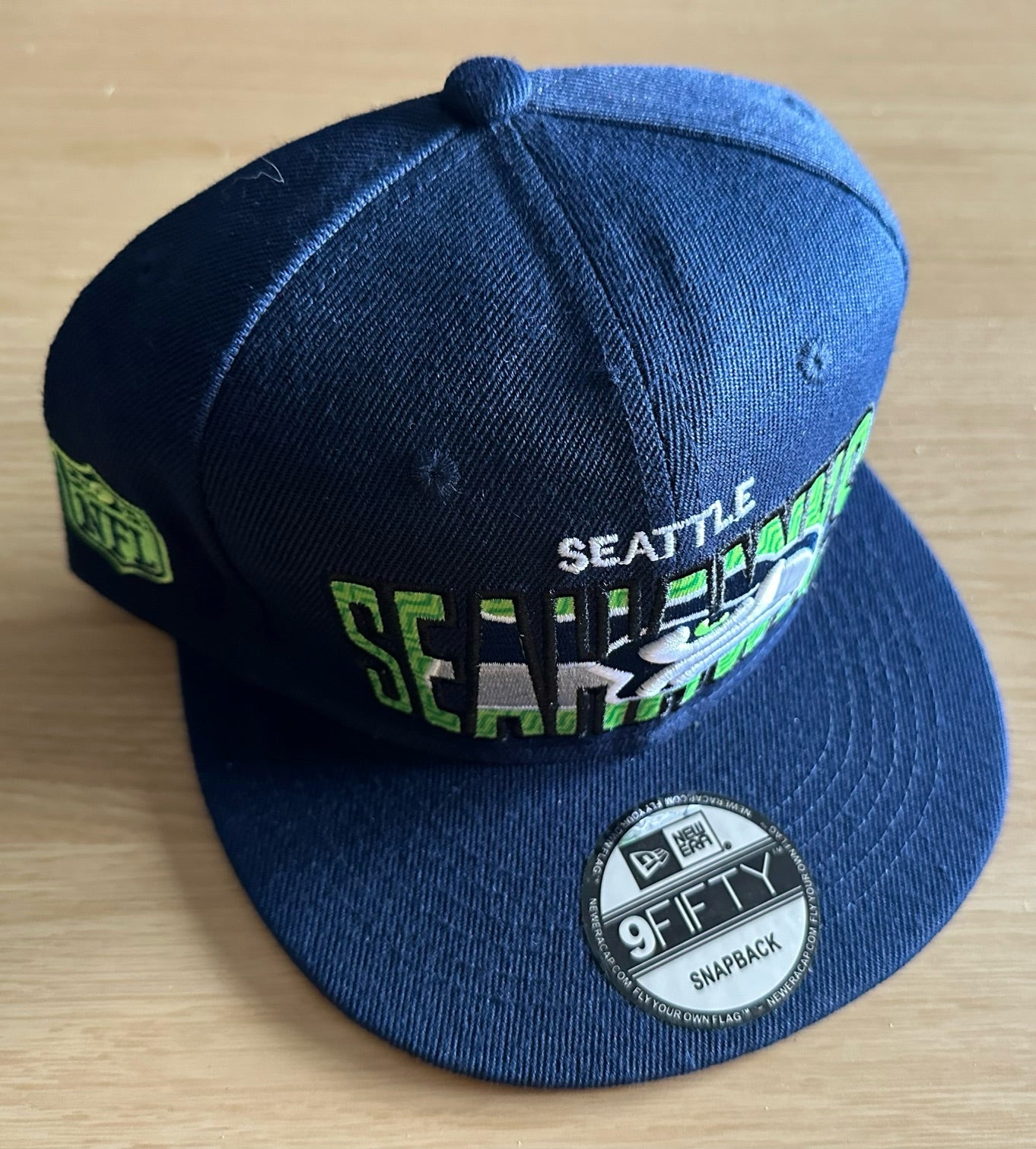 Seattle Seahawks NFL SnapBack Baseball Cap Multicolour New With Sticker