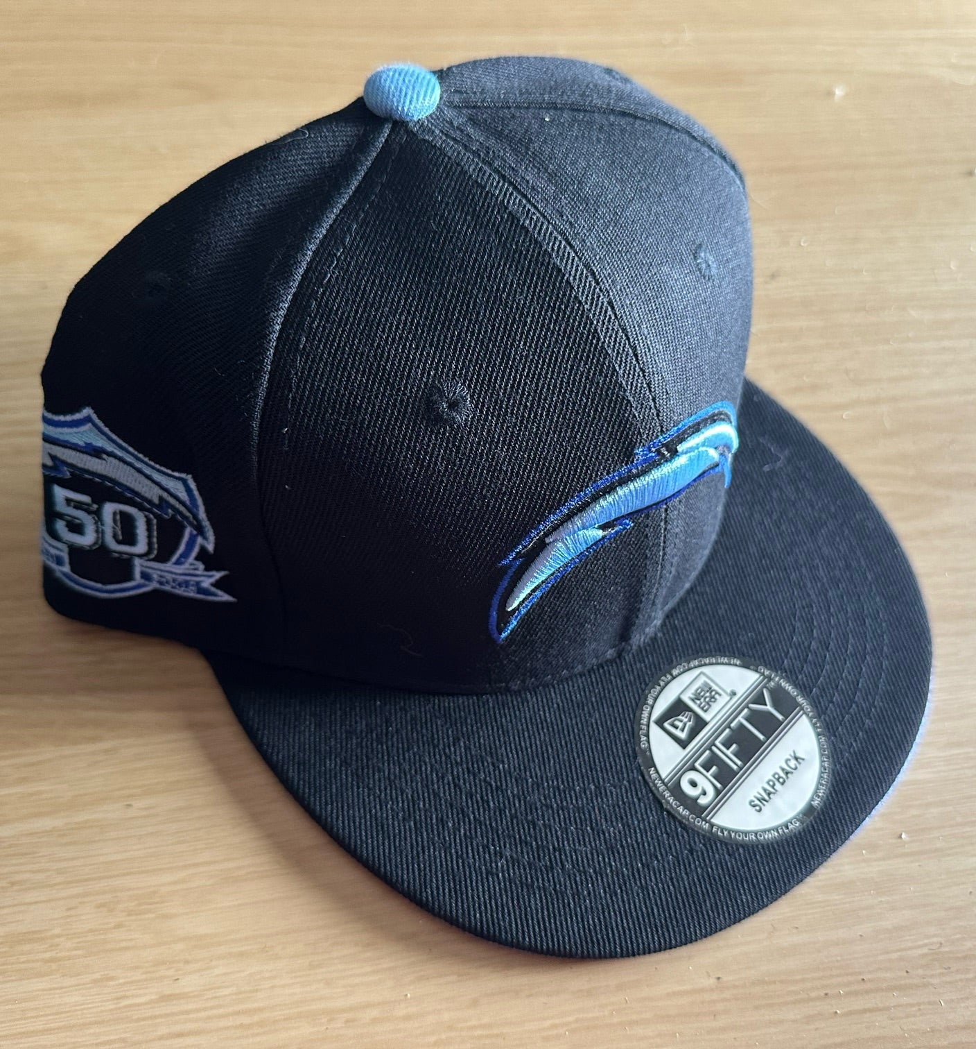 Los Angeles Chargers NFL SnapBack Baseball Cap Multicolour New With Sticker