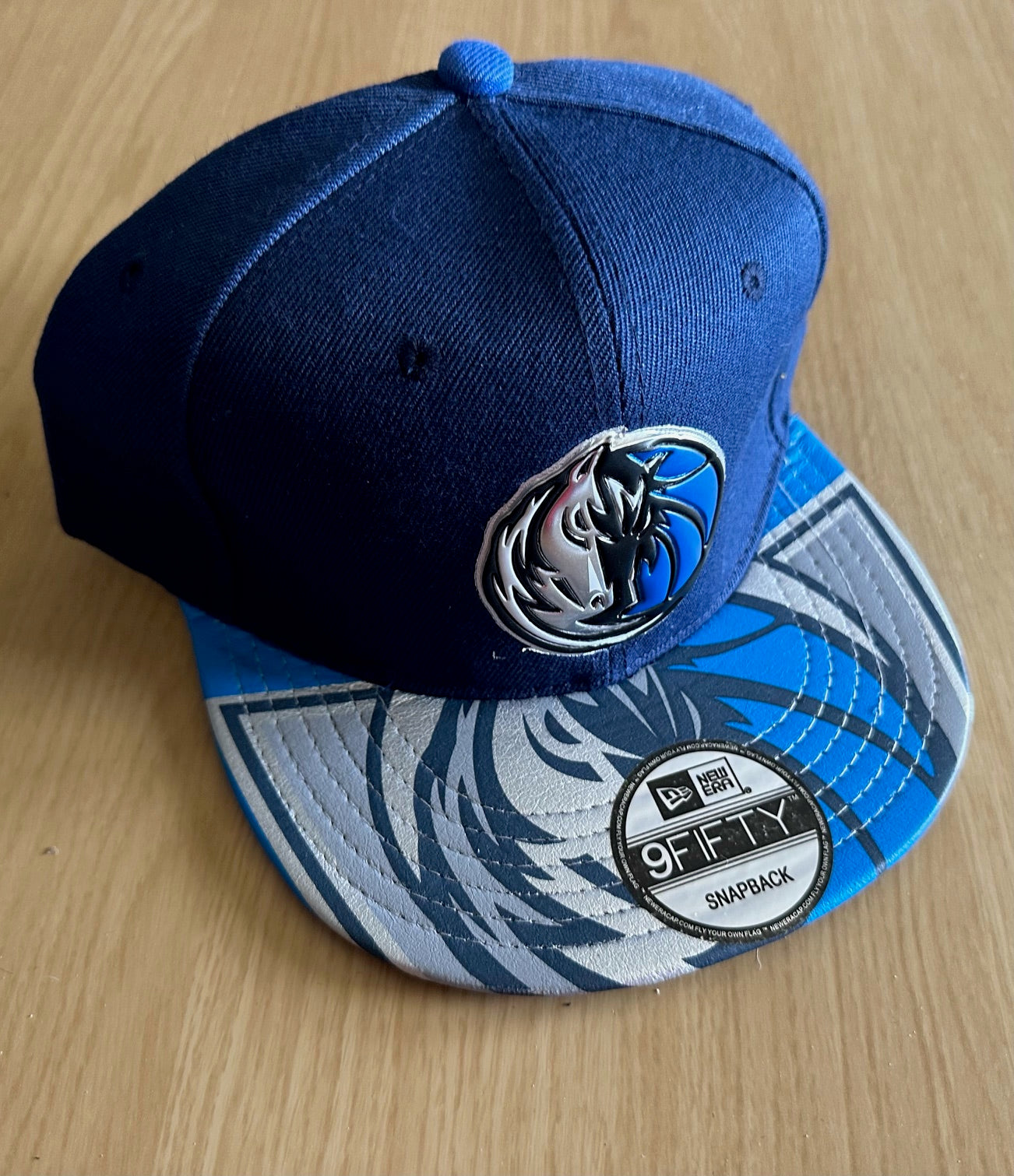 Dallas Mavericks NBA SnapBack Baseball Cap Multicolour New With Sticker