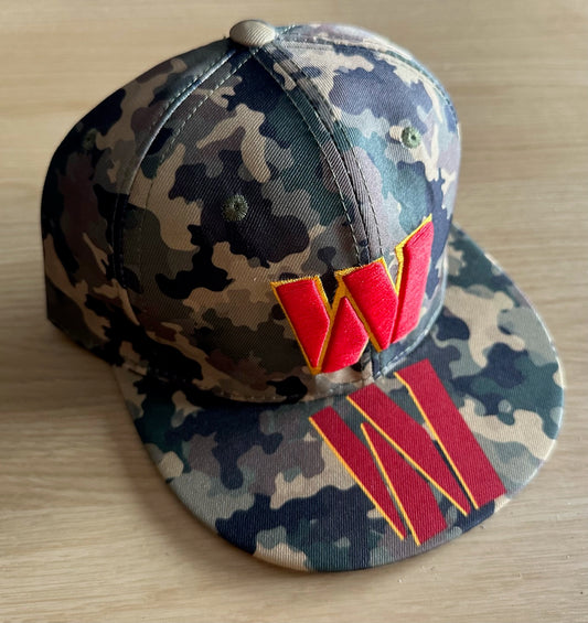 Washington Commanders  NFL 2 Camo SnapBack Baseball Cap Multicolour New With Sticker