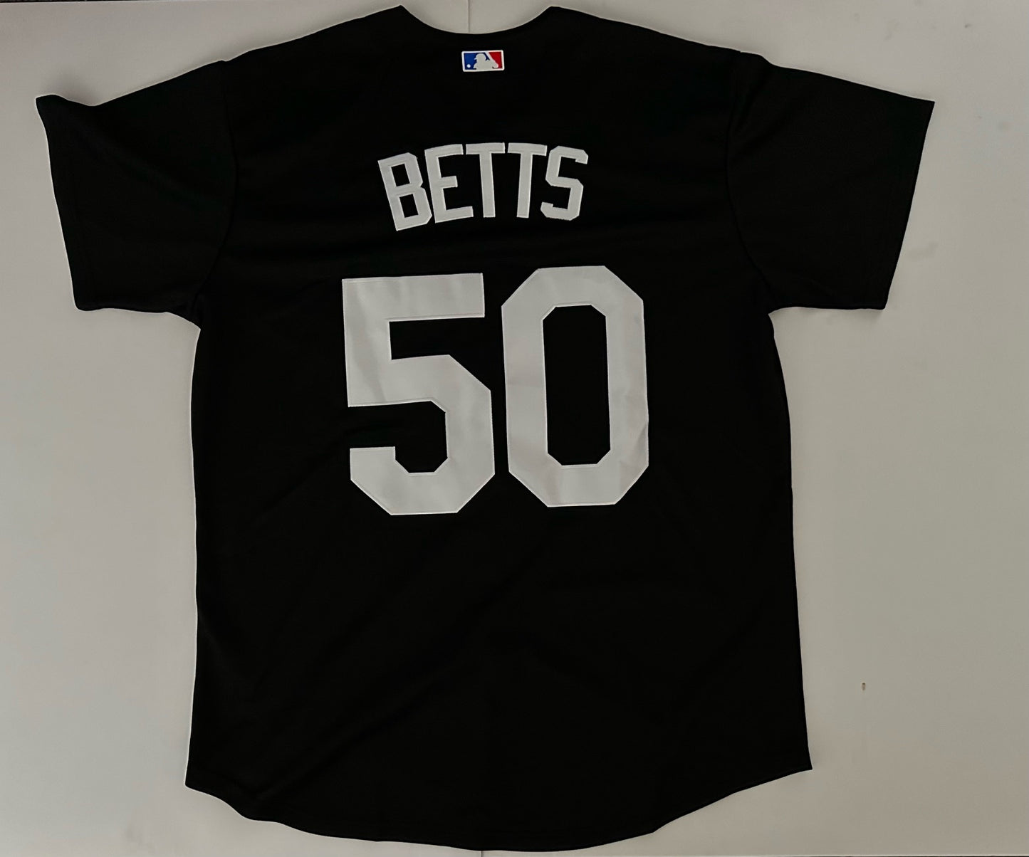 Los Angeles LA Dodgers MLB Baseball Shirt Large Betts 50 Black