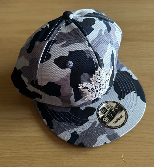 Toronto Maple Leafs NHL SnapBack Camo Baseball Cap Multicolour New With Sticker