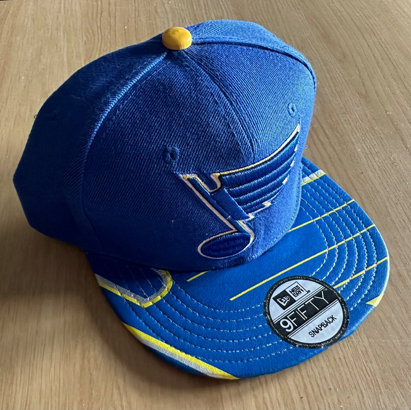 St Louis Blues NHL SnapBack Baseball Cap Multicolour New With Sticker