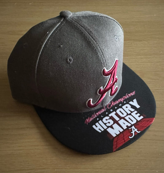 Alabama Crimson Tide NCAA SnapBack Baseball Cap Multicolour New With Sticker