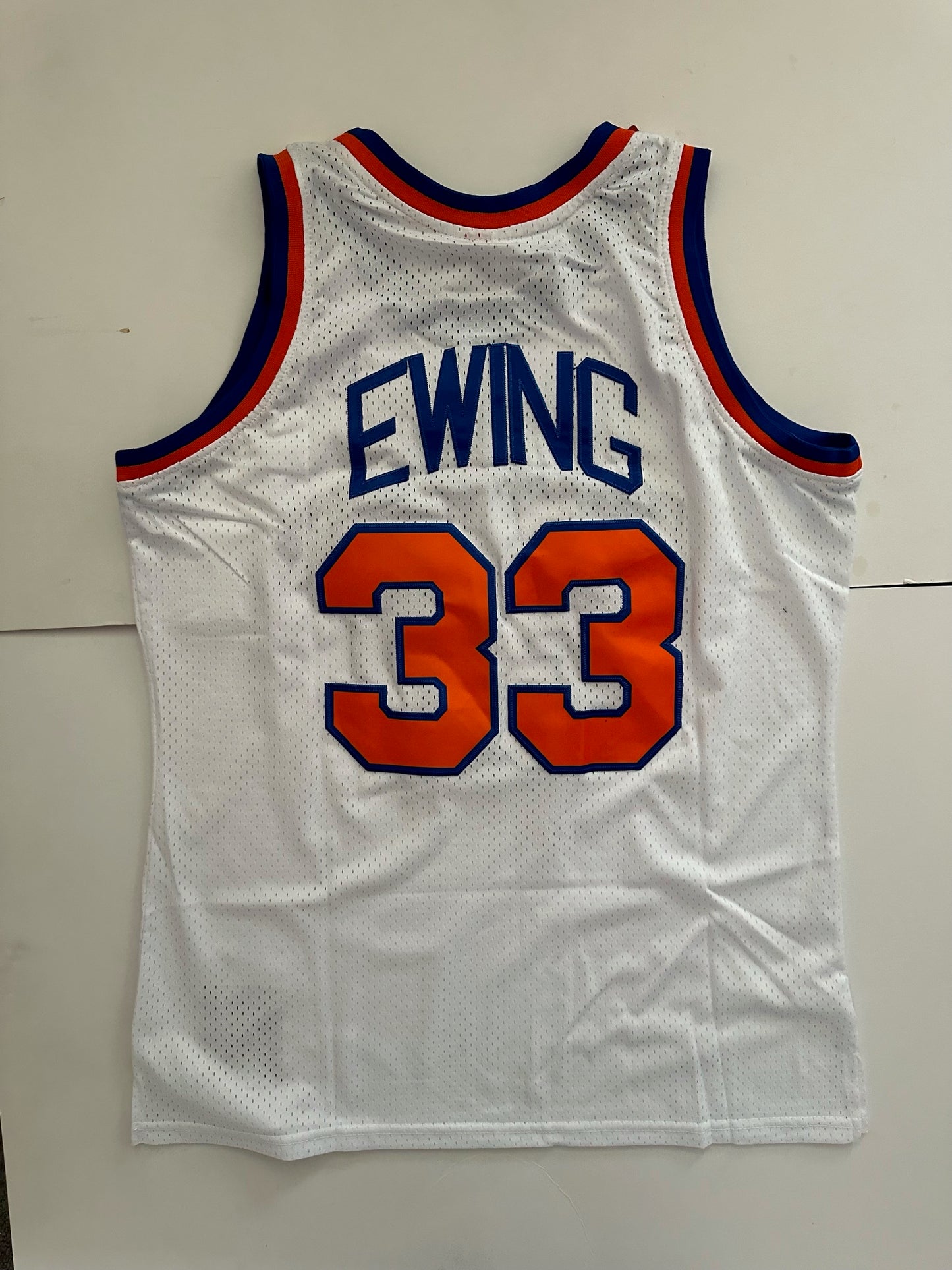 New York Knicks NBA Hardwood Classics Ewing Basketball Vest Large 33 White