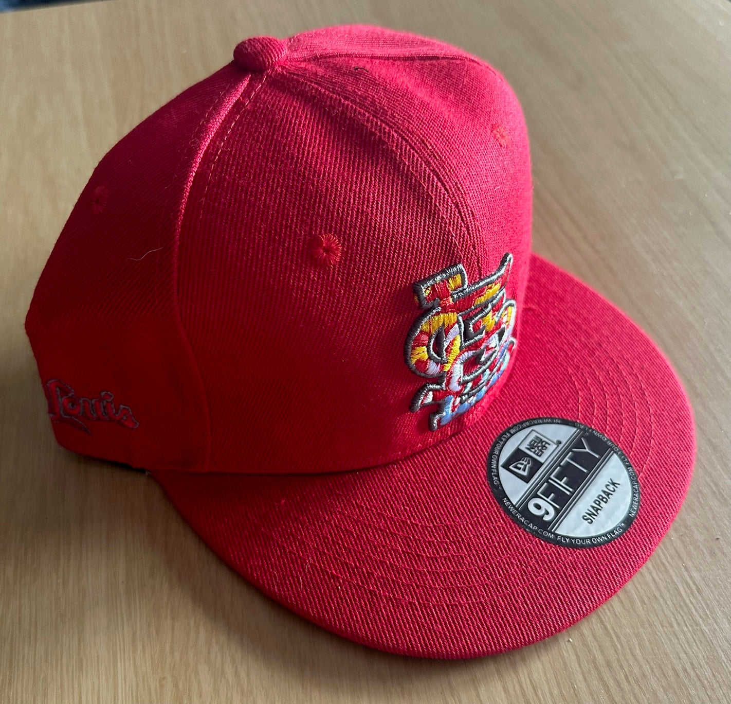 St Louis Cardinals MLB SnapBack Baseball Cap Multicolour New With Sitcker