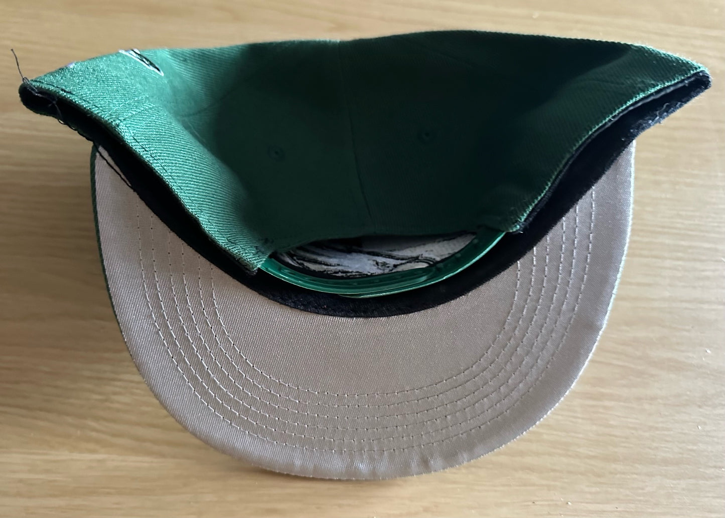 Philadelphia Eagles NFL SnapBack Baseball Cap Multicolour New With Sticker