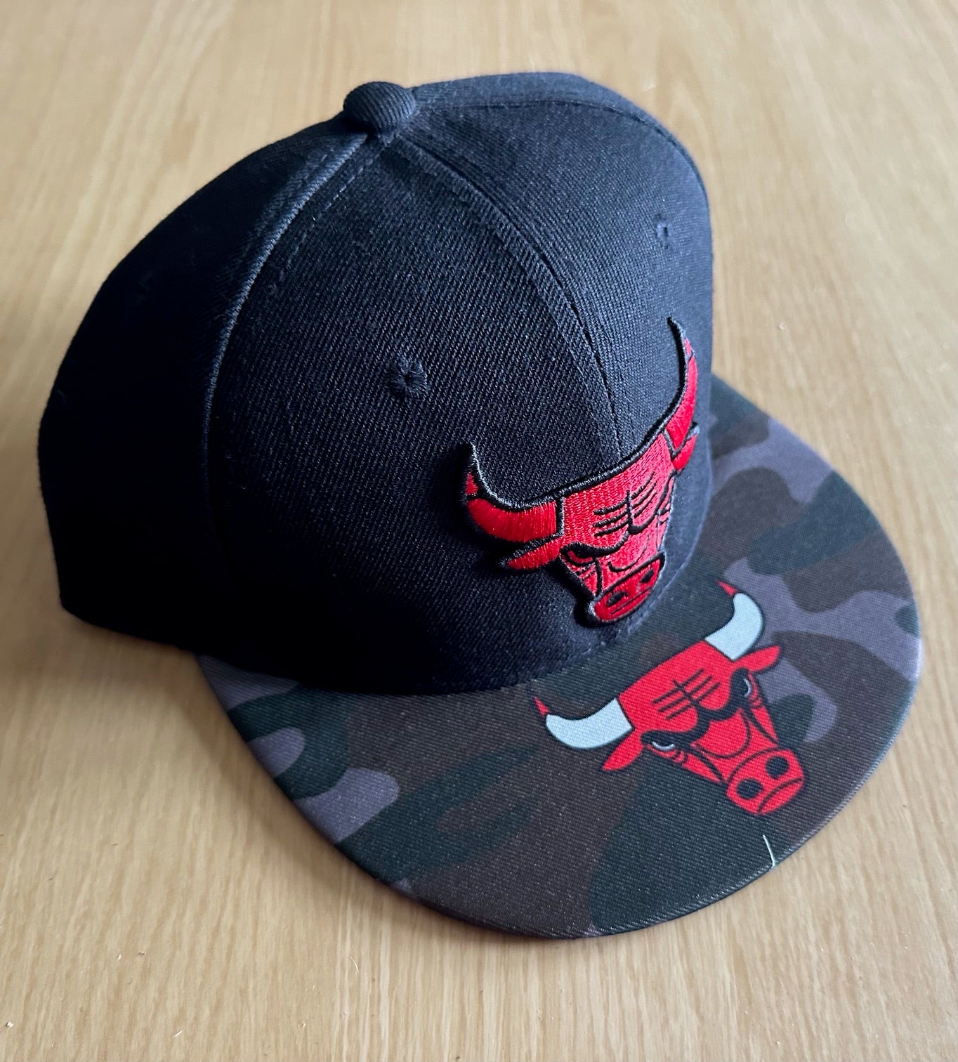Chicago Bulls NBA SnapBack Baseball Cap Multicolour New With Sticker