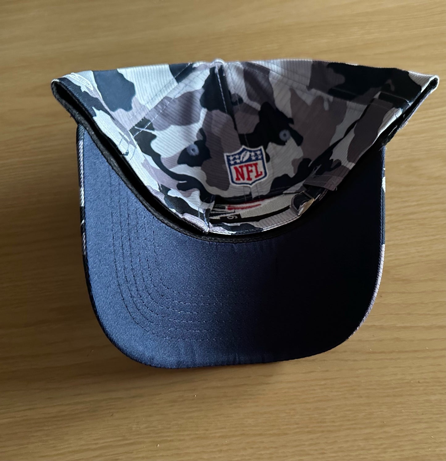 New England Patriots NFL Camo Baseball Cap Multicolour New With Sticker