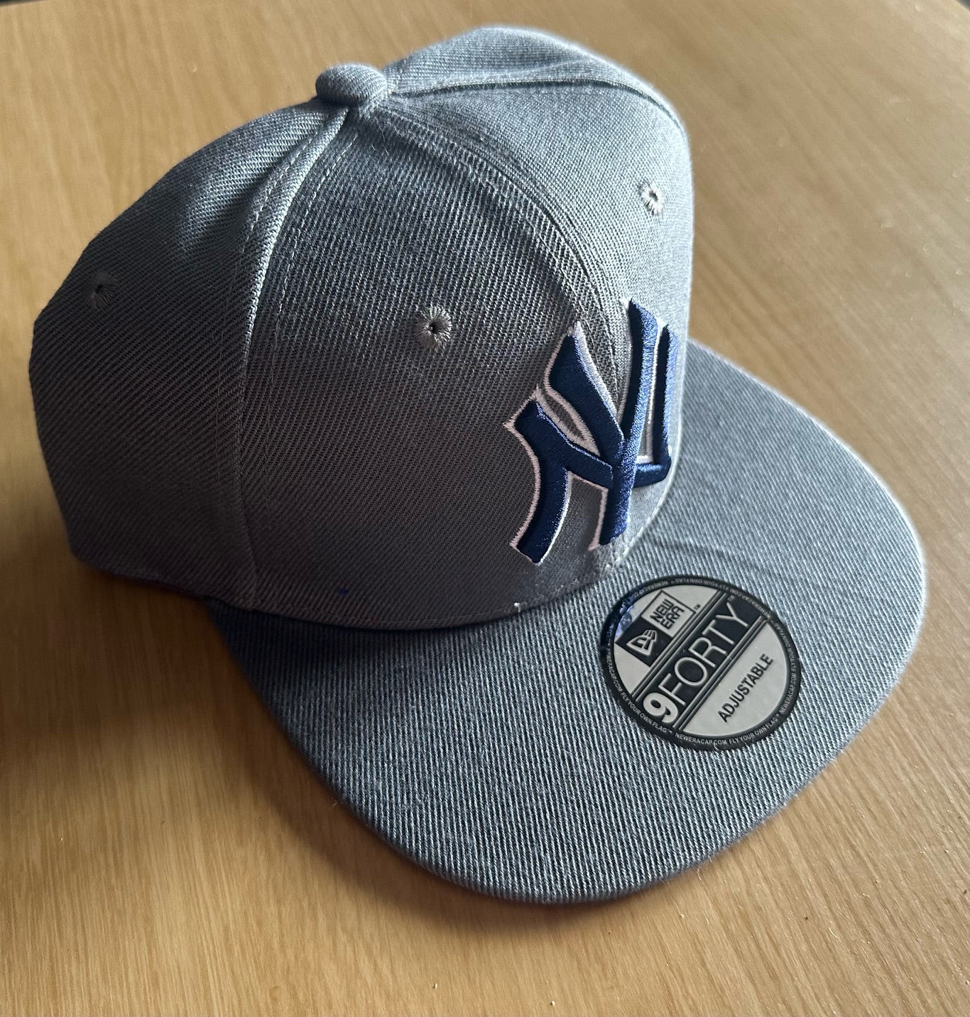New York Yankees MLB SnapBack Baseball Cap Multicolour New With Sitcker
