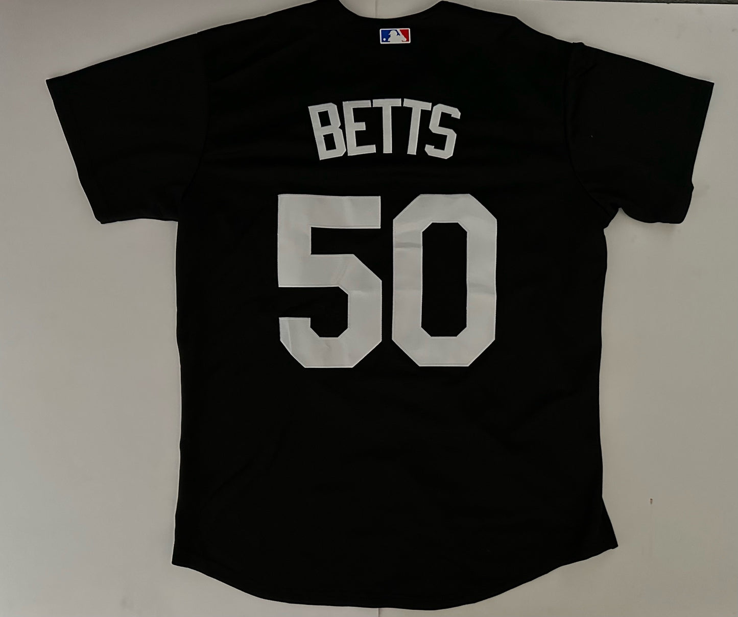 Los Angeles LA Dodgers MLB Baseball Shirt Large Betts 50 Black