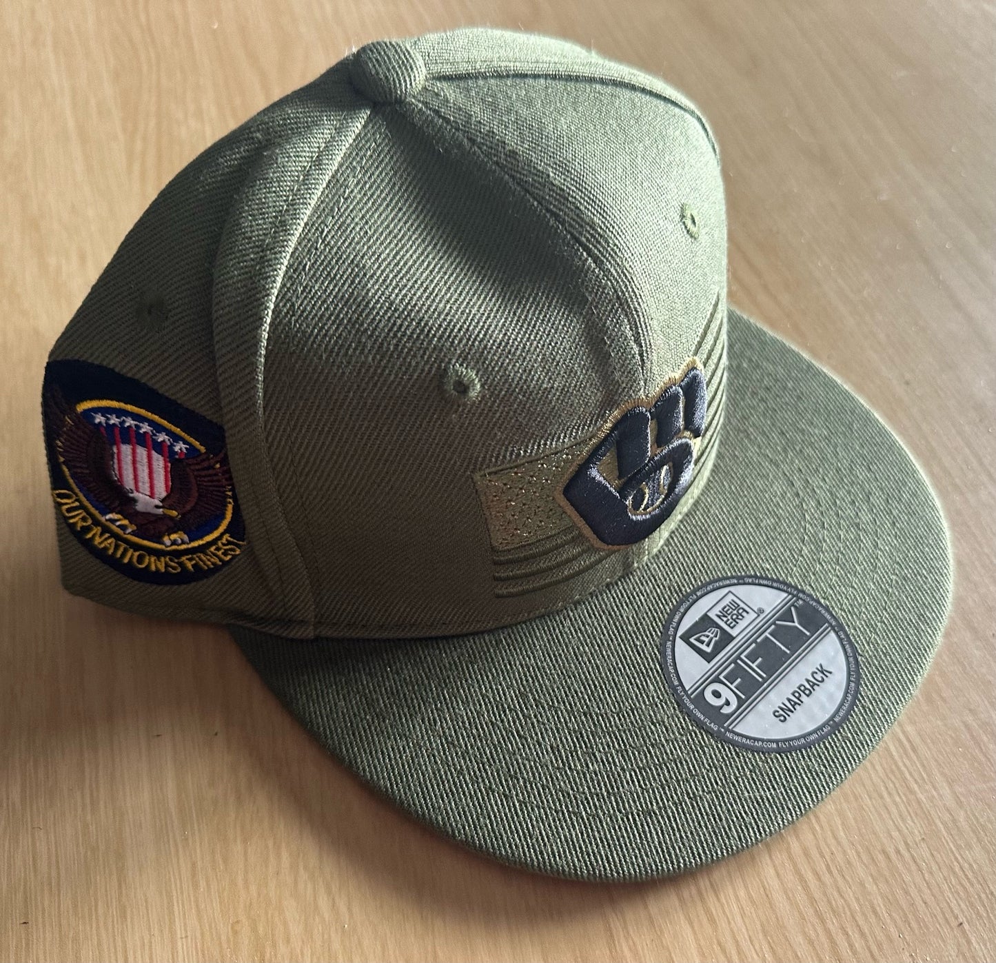 Milwaukee Brewers Military MLB SnapBack Baseball Cap Multicolour New With Sitcker