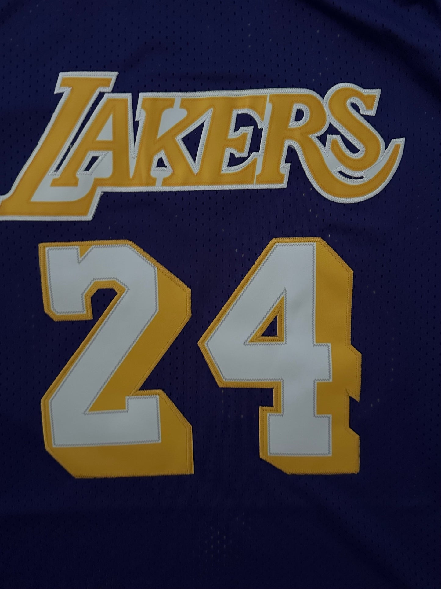 Los Angeles LA Lakers NBA Hardwood Classics Basketball Vest Large Bryant 24 Purple