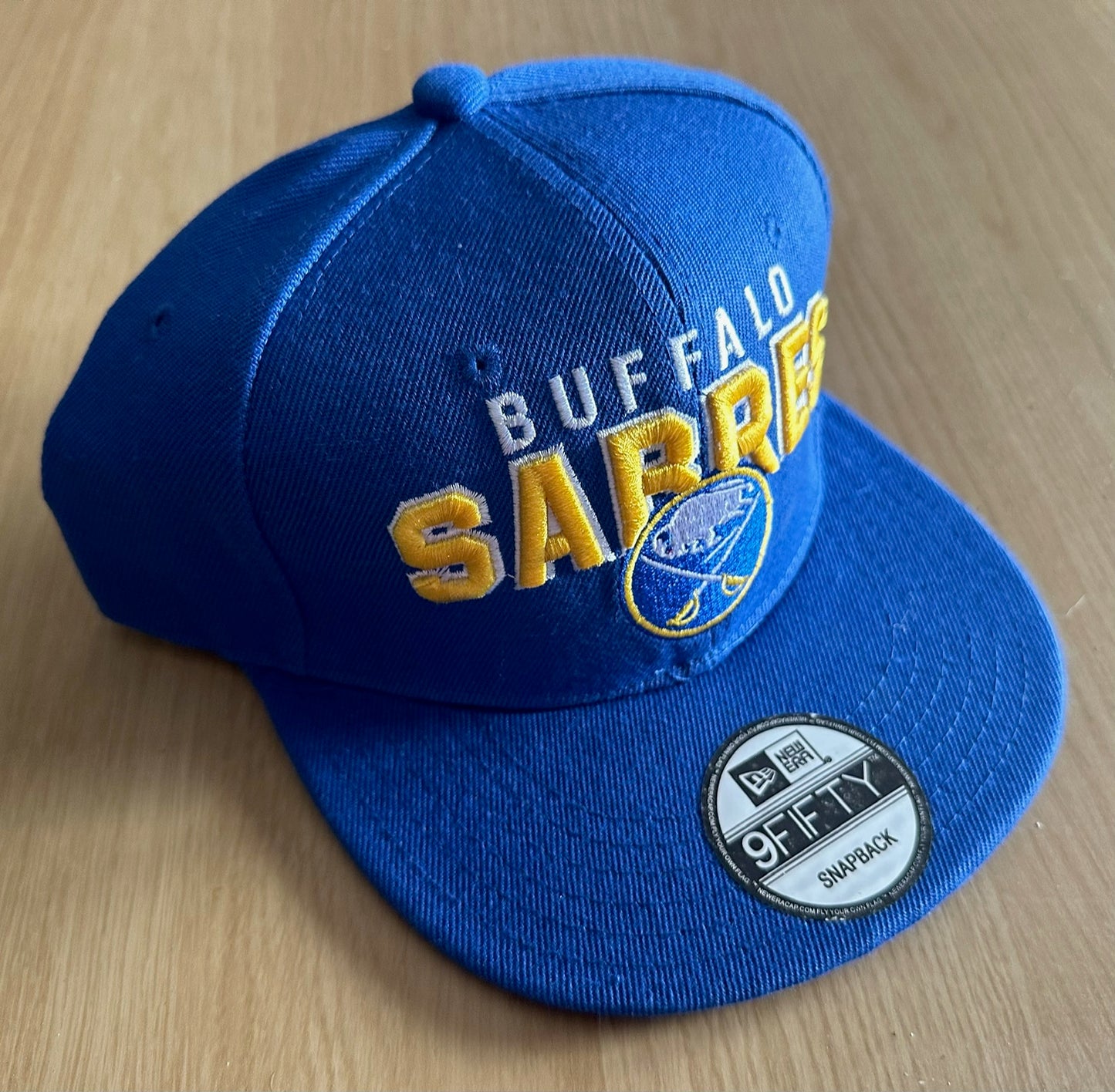 Buffalo Sabres NHL SnapBack Baseball Cap Multicolour New With Sticker