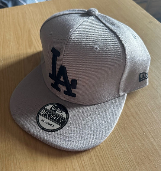 Los Angeles LA Dodgers MLB SnapBack Baseball Cap Multicolour New With Sitcker