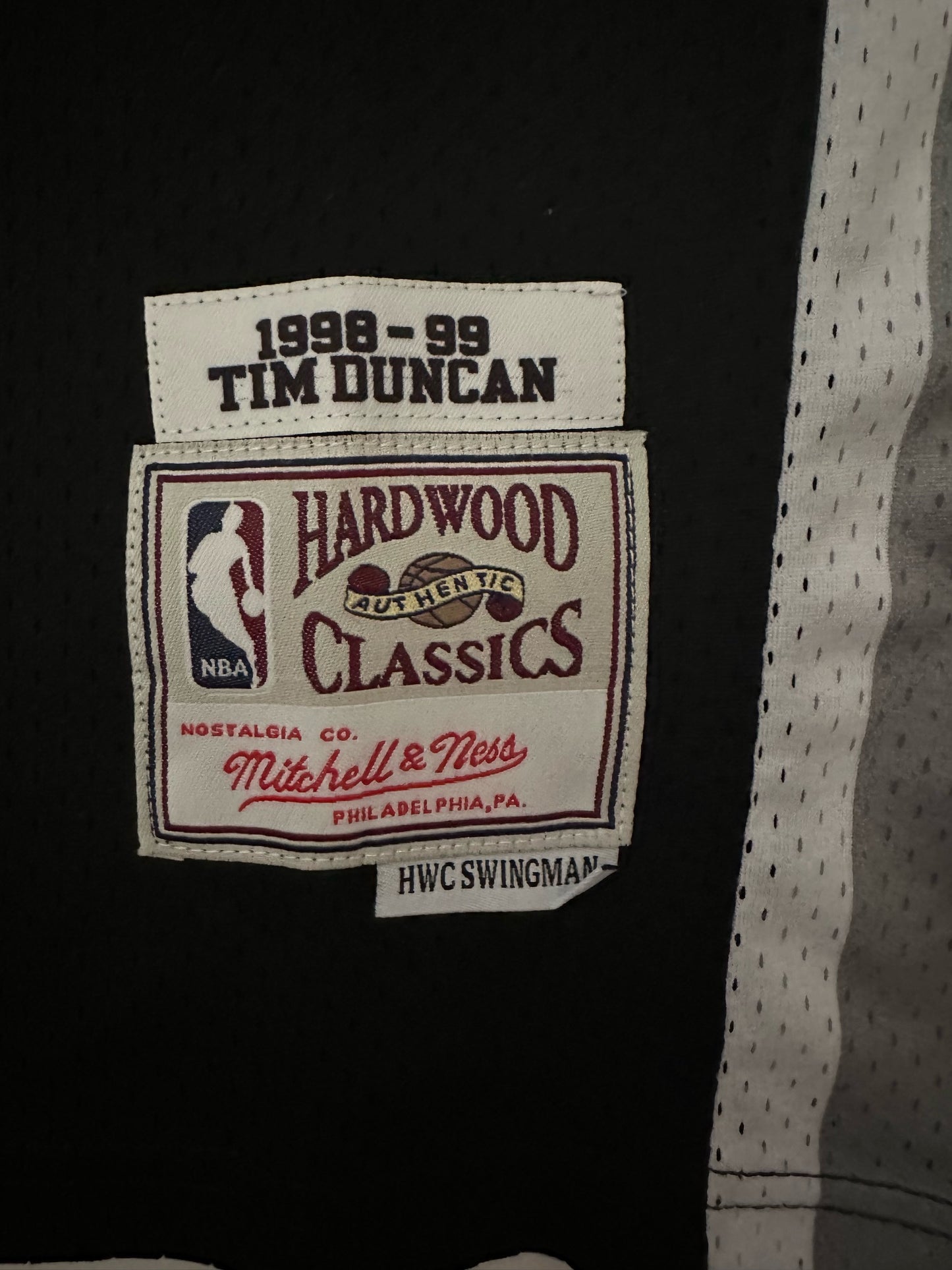 San Antonio Spurs NBA Hardwood Classics Basketball Vest Large Duncan 21 Black