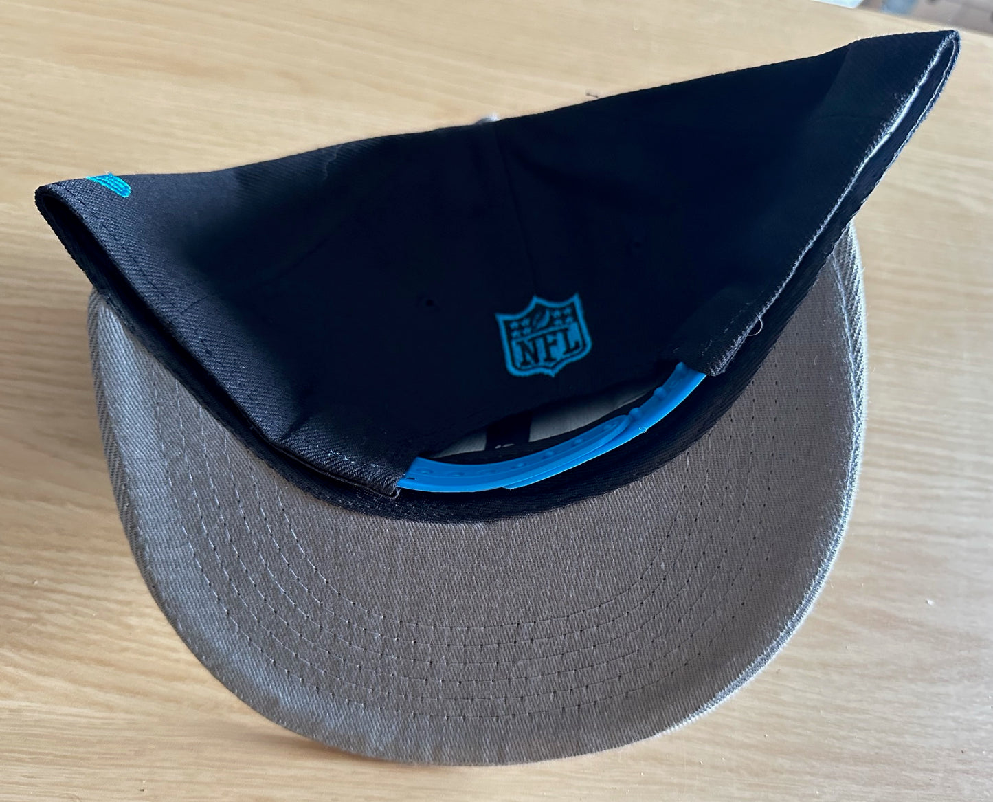 Los Angeles Rams  NFL 2 Tone SnapBack Baseball Cap Multicolour New With Sticker