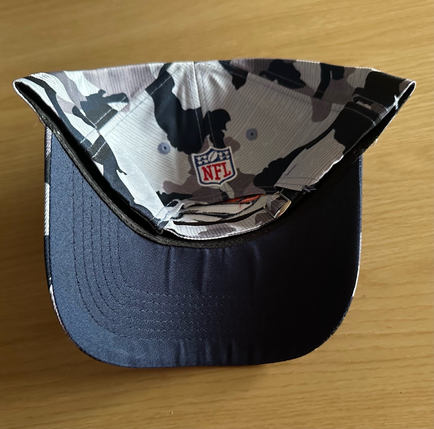 Denver Broncos NFL Camo Baseball Cap Multicolour New With Sticker