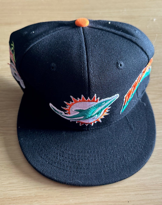 Miami Dolphins NFL SnapBack Baseball Cap Multicolour New With Sticker