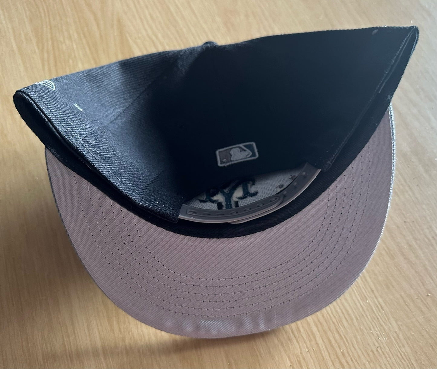 New York Mets MLB SnapBack Baseball Cap Multicolour New With Sitcker